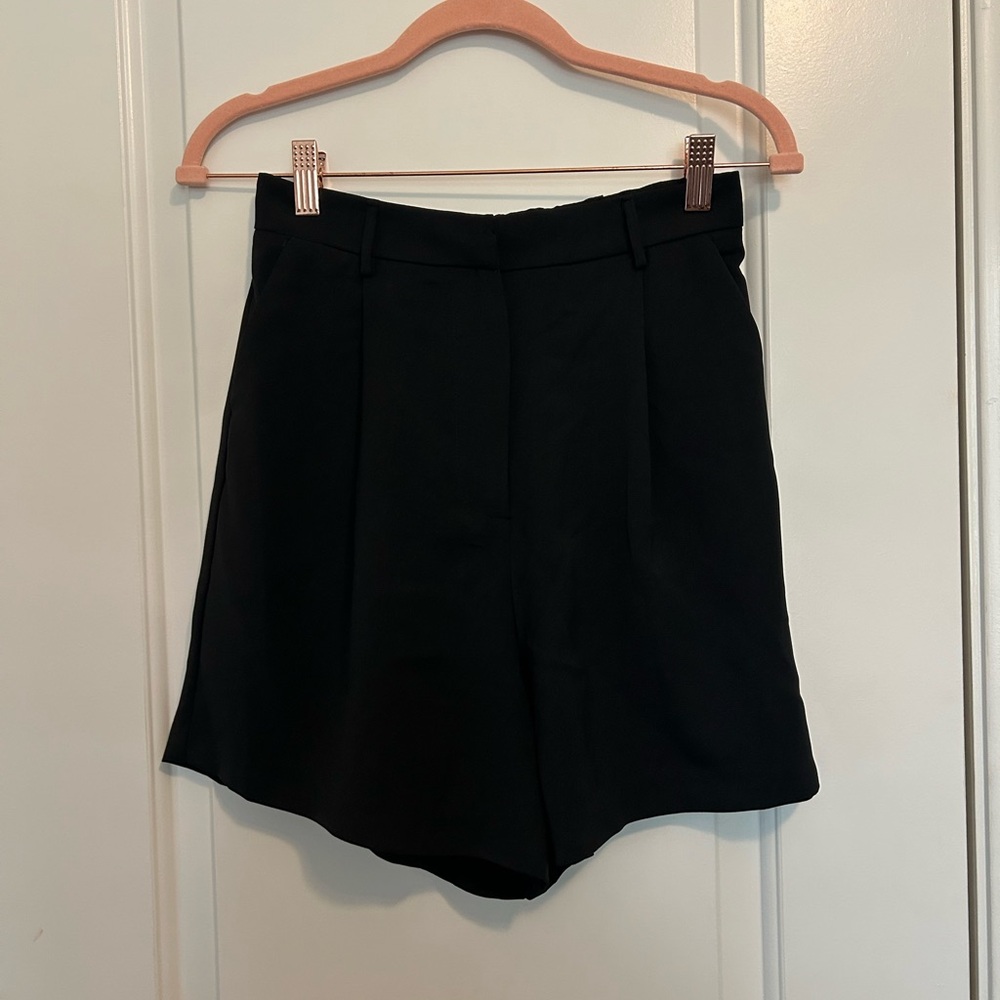 All in favor Black trouser shorts